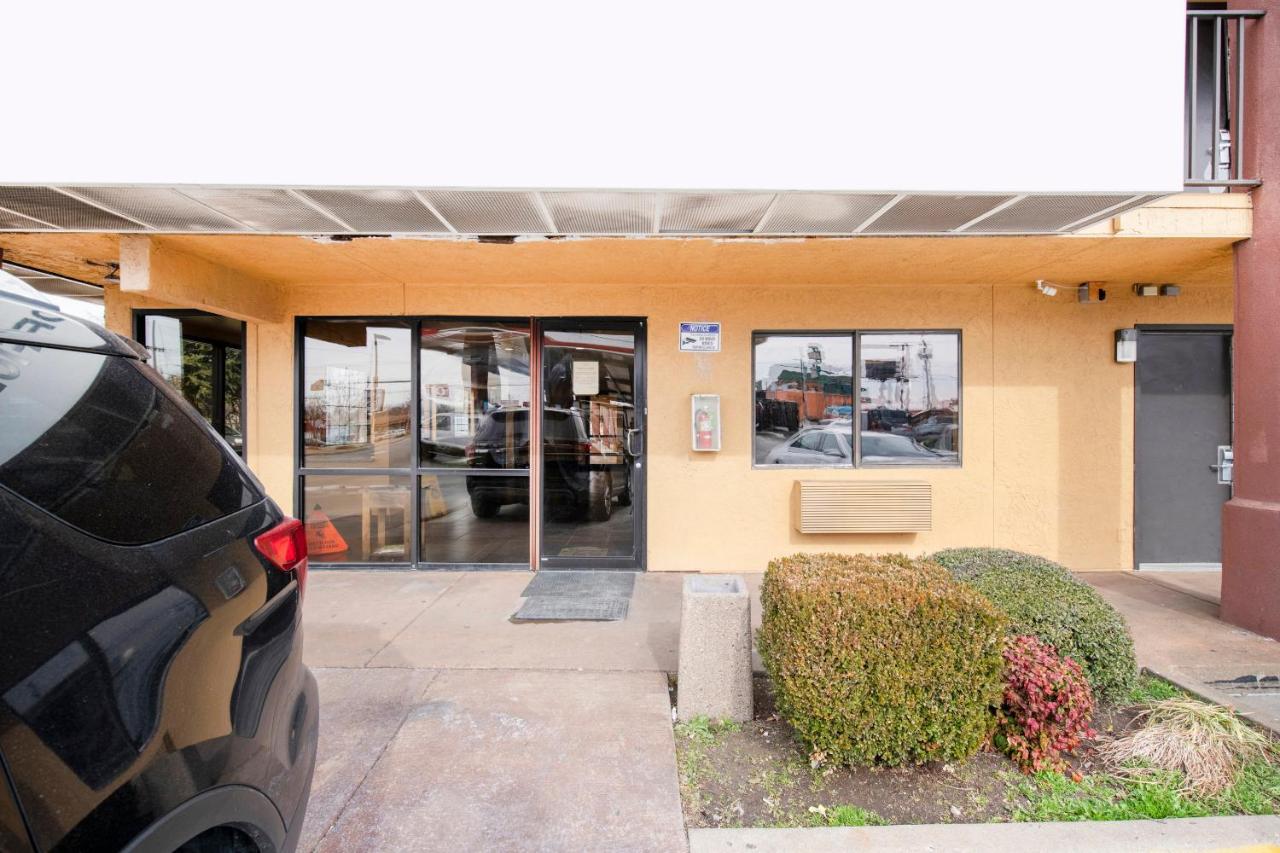 Oyo Hotel Tulsa Ok I-44/Route 66 מראה חיצוני תמונה